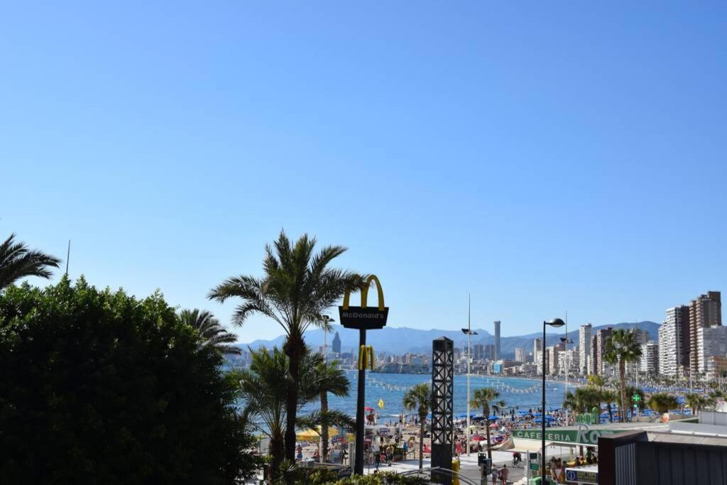 Apartamento En El Paseo Maritimo De Benidorm Buitenkant foto